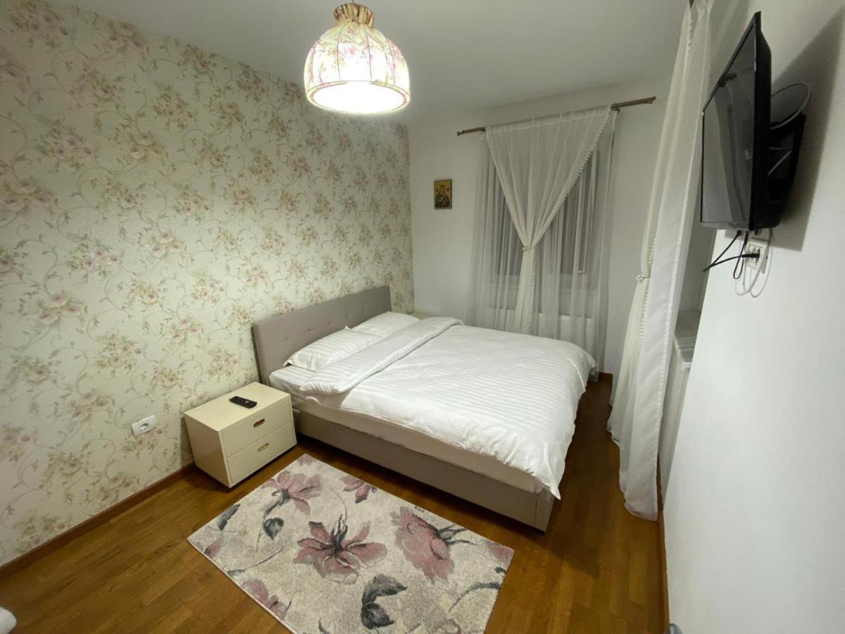 John'S Apartment อัลบายูเลีย ภายนอก รูปภาพ